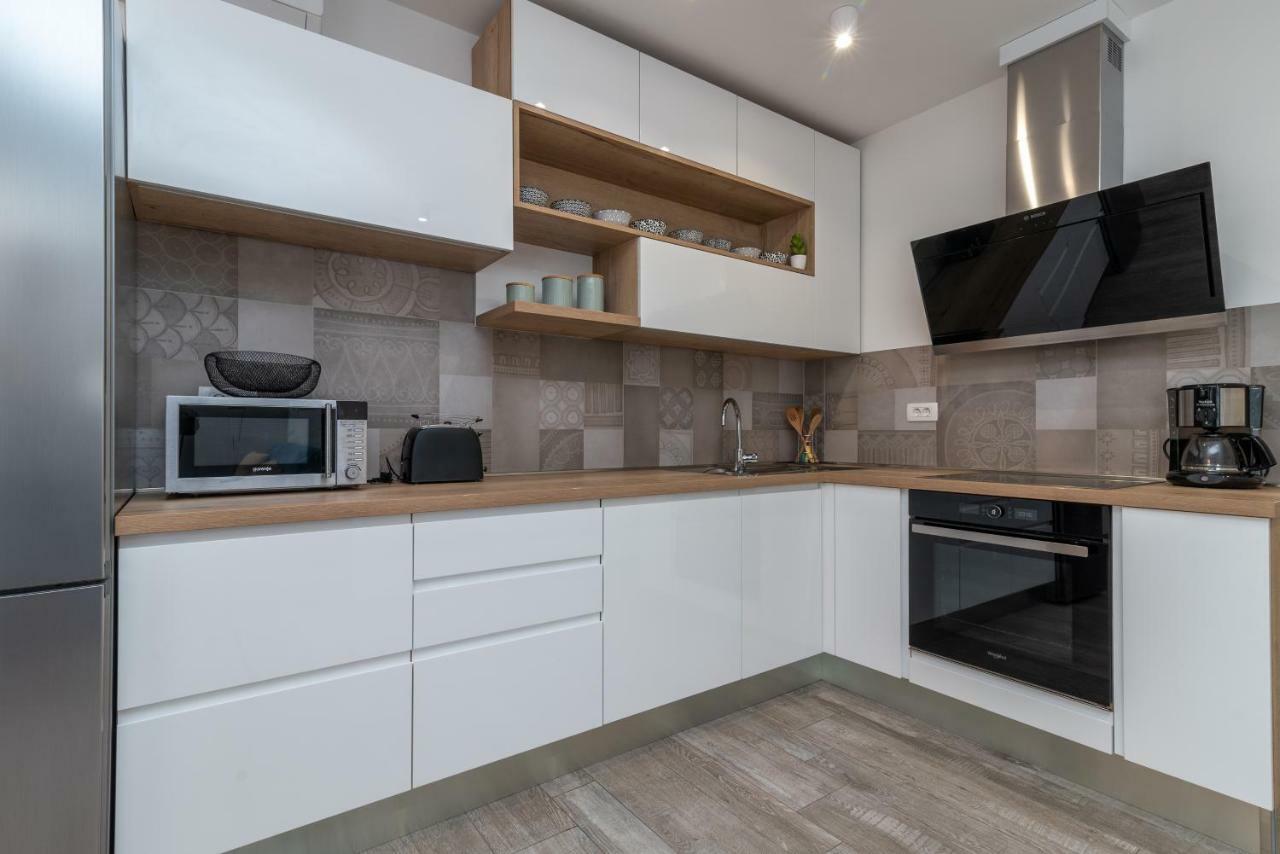Apartment Ferias Трогир Экстерьер фото