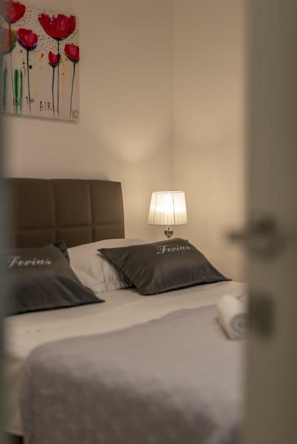 Apartment Ferias Трогир Экстерьер фото