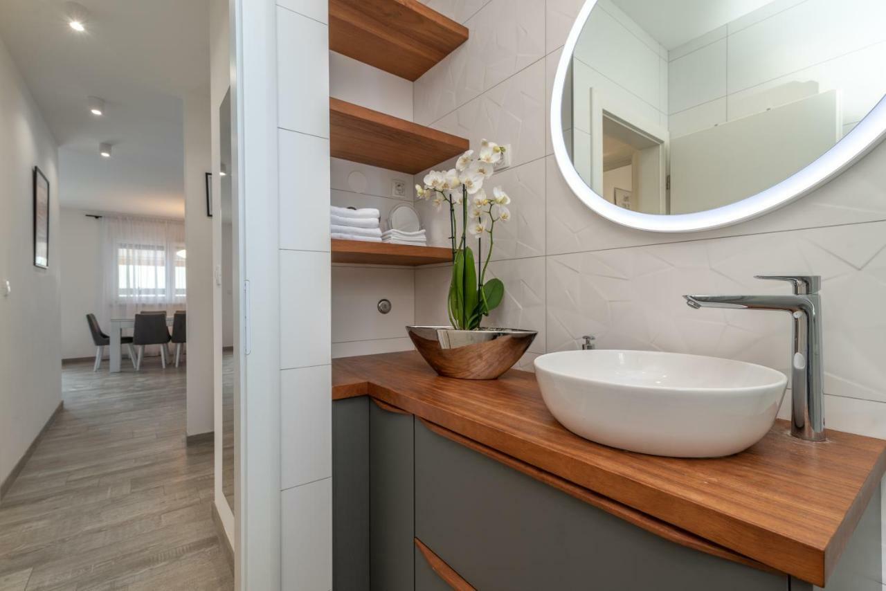 Apartment Ferias Трогир Экстерьер фото